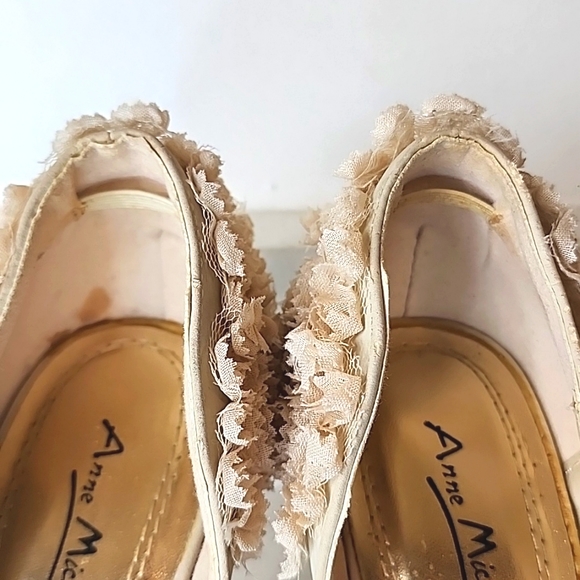 Anne Michele women's open toe shoes Size 7 1/2 with floral lace. - Picture 5 of 13